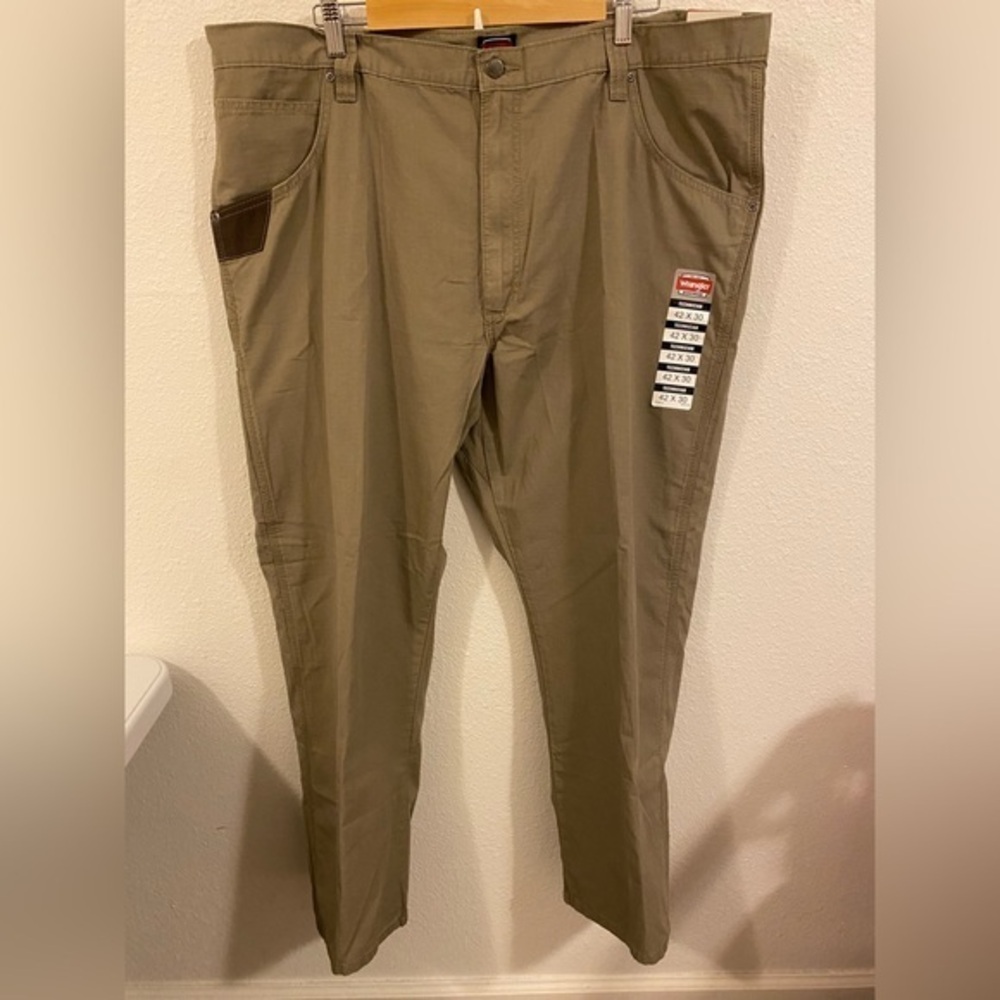 Wrangler Tan Chino Pants Relaxed Fit